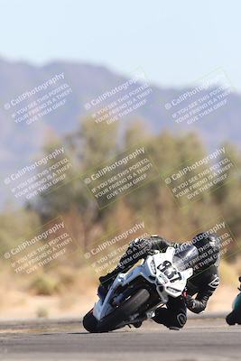 media/Nov-02-2025-CVMA (Sun) [[337aff29ab]]/Race 8-Formula Lightweight Twins Shootout/